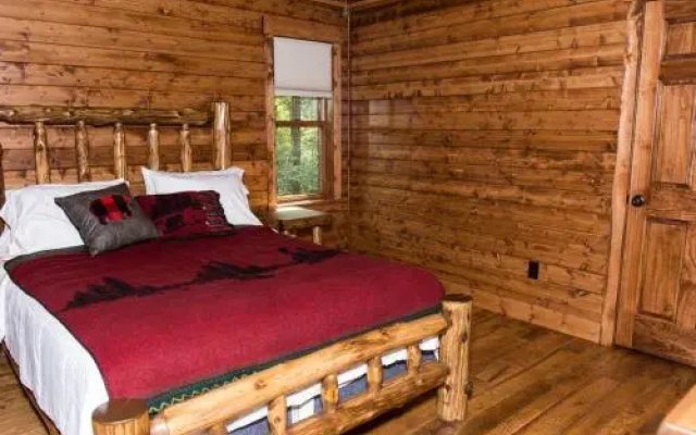 Crosslake Treetop Village