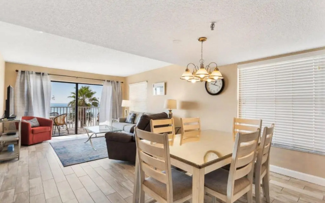 212 Beach Place Condos