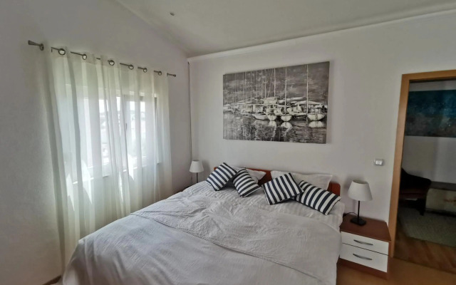 Villa Mala Vala / 120qm / 3 SZ / 5 -6 P / Meerbl.