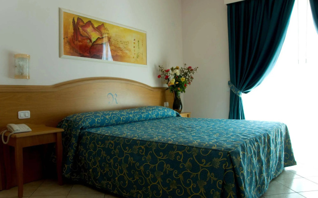 Roses Hotel