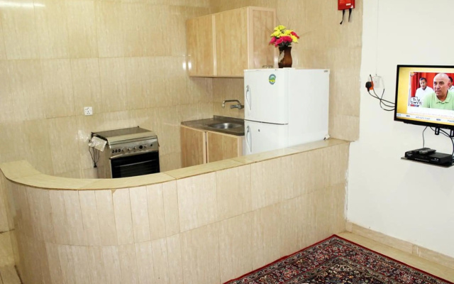Al Eairy Furnished Apartments Qassim 4