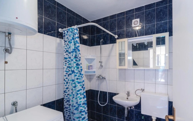 Nice Apartment in Privlaka With 2 Bedrooms and Wifi