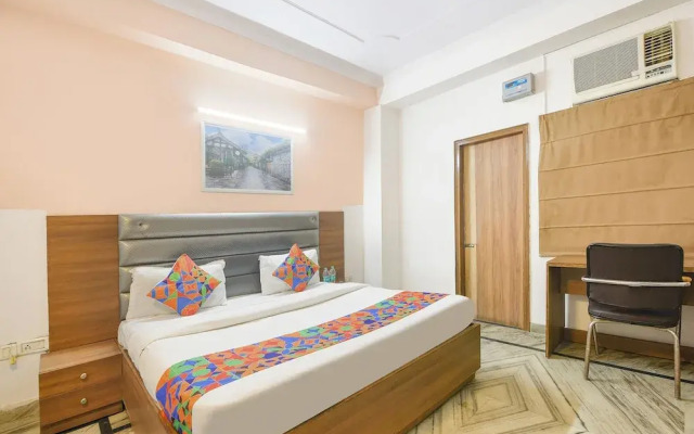 Via Esscon House
