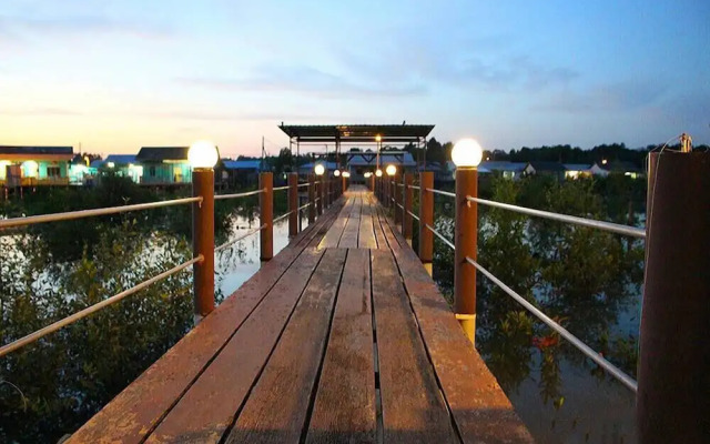 Sea Lion Pulau Ketam Bungalow Homestay