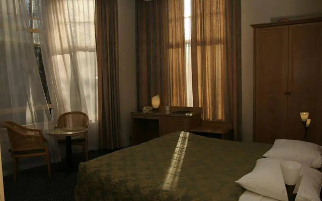 Borgmann Villa Hotel