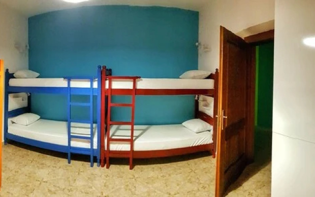 Bed Station Hostel  Bar