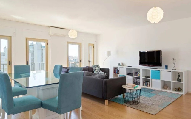 Stunning 2 Bed Apt, Sleeps 4 nr Entrecampos