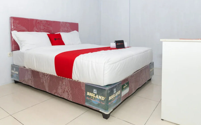 RedDoorz Plus near Transmart Kairagi Dua Manado