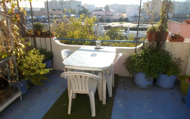 Room in Guest Room - Private Room on a Terrace With Garden