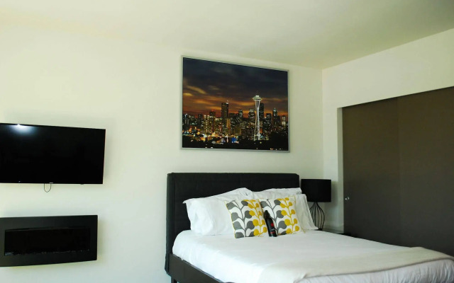 Seattle Center Luxury Suites by NSpire
