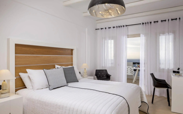 Azzurro Suites
