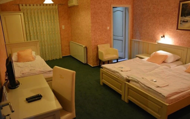Motel Most