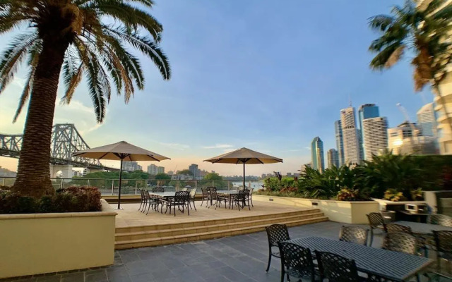 Astra Apartments Brisbane CBD