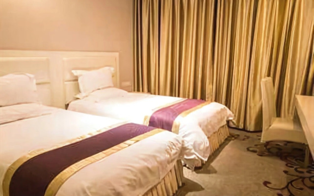 Отель Xinyi Holiday Hotel Puyan Road