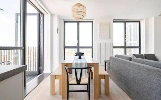 2 Bed Penthouse - Balcony - Smoking - Parking