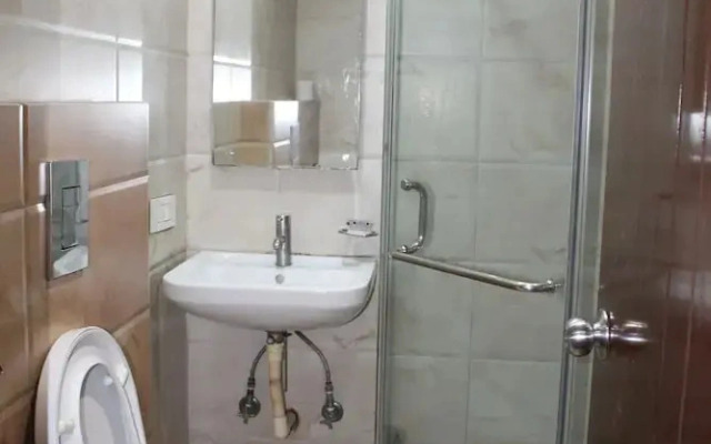 Flourish Inn Saket opposite Max Hospital