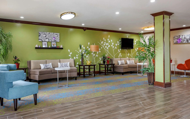Sleep Inn & Suites Brunswick North