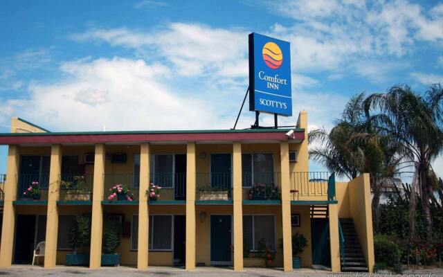 Отель Scottys Motel вид на фасад