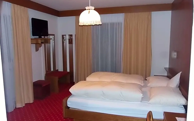 Hotel Pausa