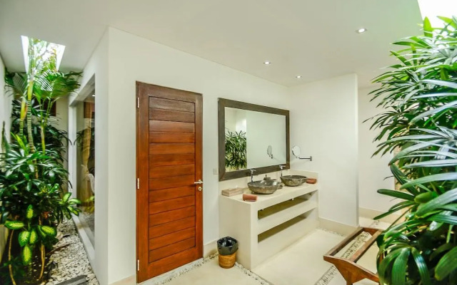 Villa Saha