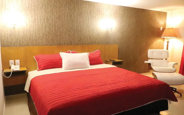Royal Madero Inn