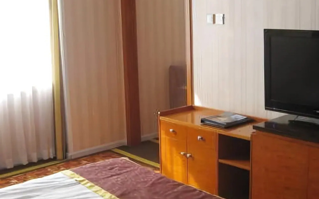 Donggang Chunlin Hotel