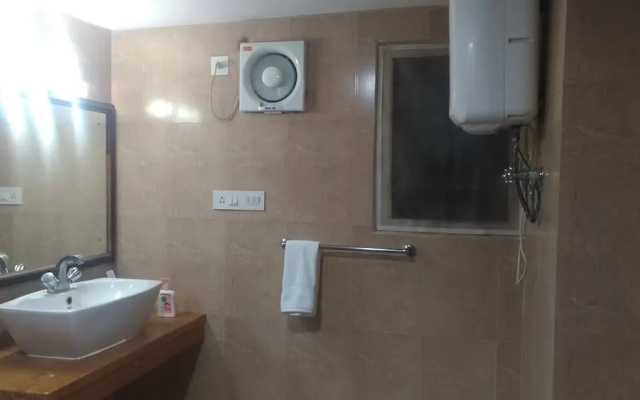 Hanu Reddy Residences Poes Garden