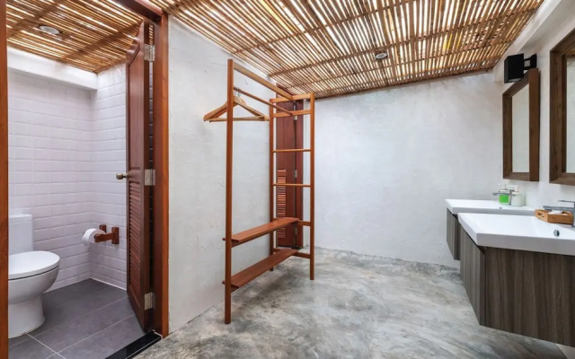 The Little White Bird Traveller Hostel