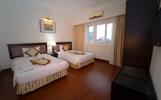 Century Riverside Hotel Hue