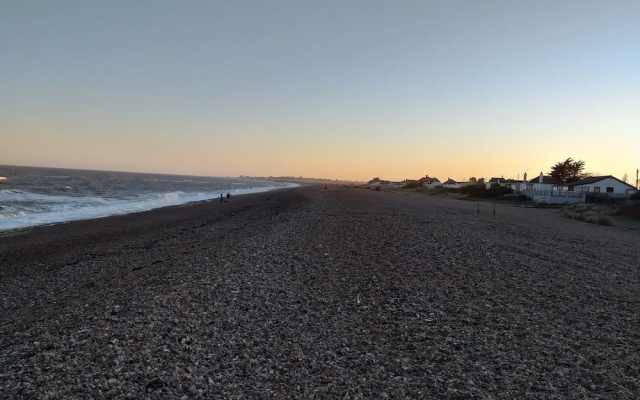 Superior 6 Berth Holiday Home in Suffolk,
