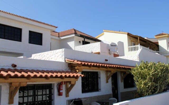 Отель Apartamentos Alberto S.L. вид на фасад