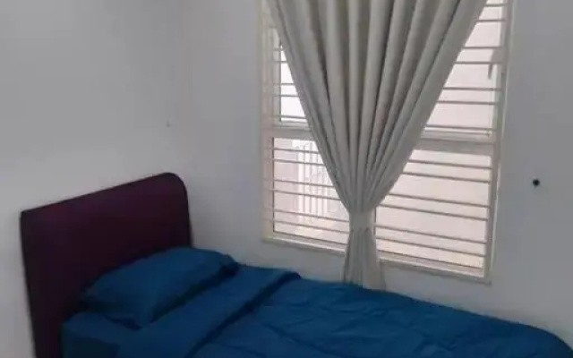 Lovely 2 bed-room Menara U Shah Alam near MSU