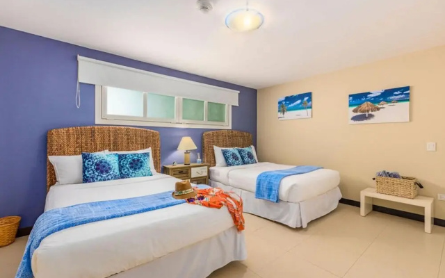 Ocean Front 2BR 2BA w Amazing Beach