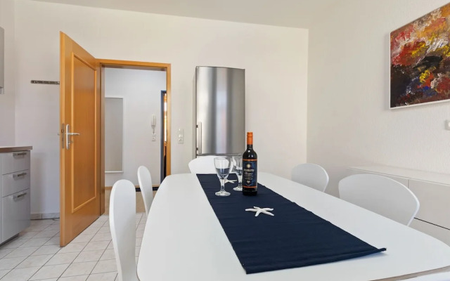 Lovely Apartment in Ostseebad Kühlungsborn with Balcony