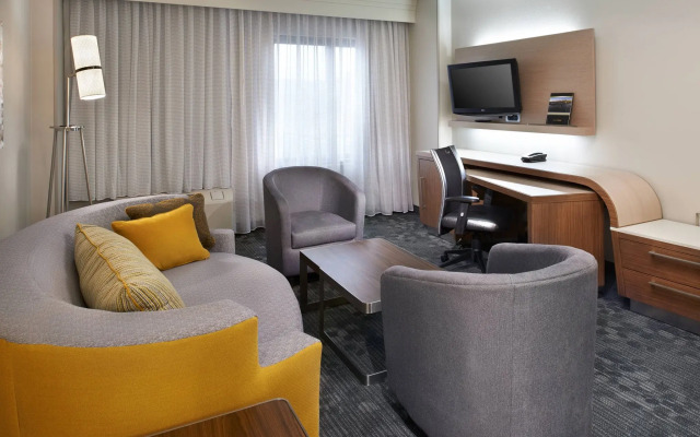 Courtyard by Marriott Cincinnati-Covington