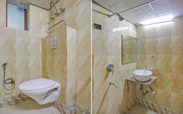 Collection O 82470 Hotel Rent Abode Aone Inn