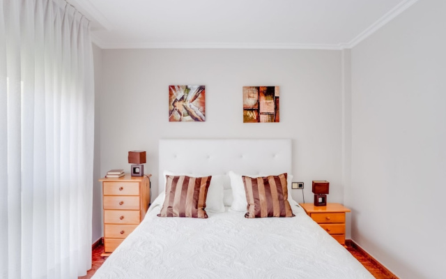 Elegant Apartment in Llanes near Sea