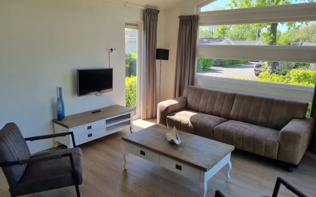 Chalet Near the Golf Course on a Holiday Park