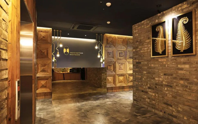 Mari Hotel
