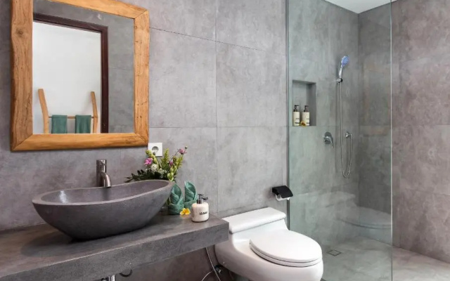 Villa Besakih 5BR, 5 mins to beach - Canggu