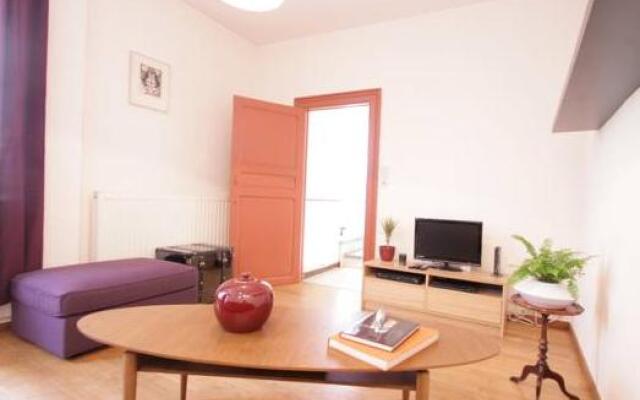 Апартаменты Trone Apartment Брюссель комната для гостей