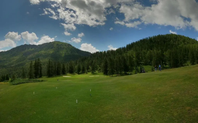 Le Chaberton, rénové en 2021, pied des pistes et spa
