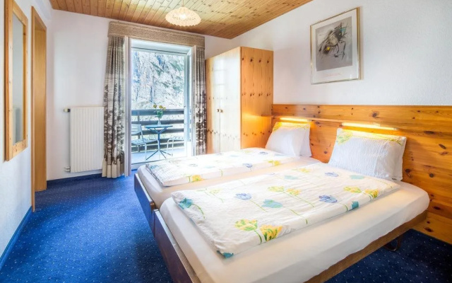Hotel Alpina