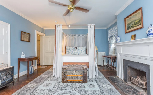 Holladay House Bed and Breakfast