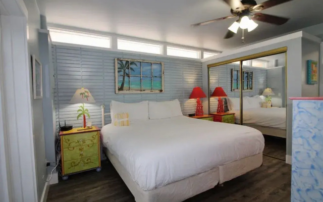 Capri 123 2 Bedrooms 1 Bathroom Condo
