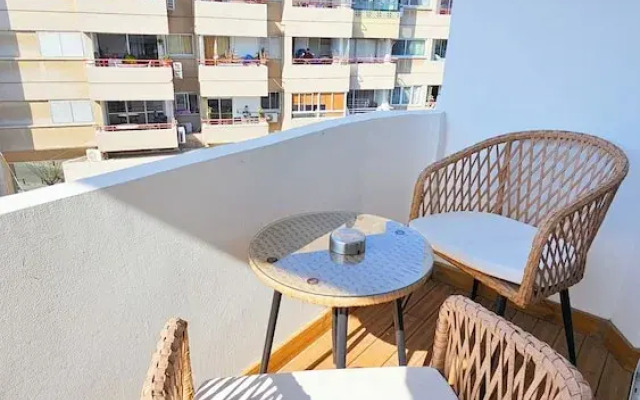 Larnaca Beach Bliss Apartment