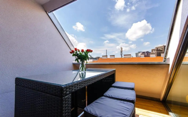 Grand Quarters City Residence