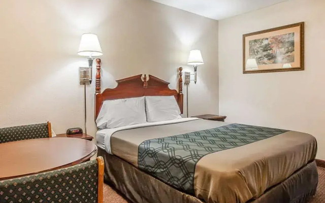 Econo Lodge Brownsville