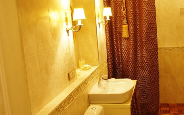 Old Town Apartment