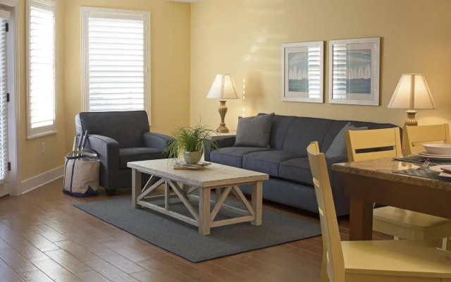 Bluewater Resort & Marina by Spinnaker Resorts